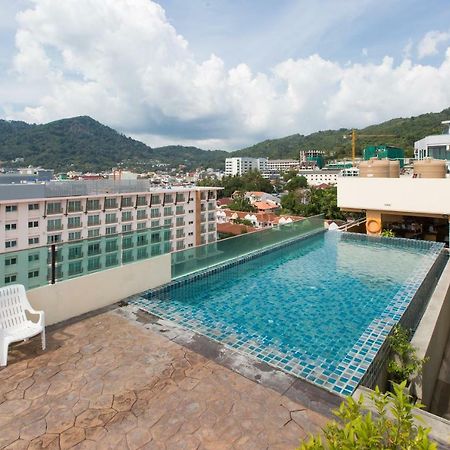 Hemingways Silk Hotel Patong Buitenkant foto