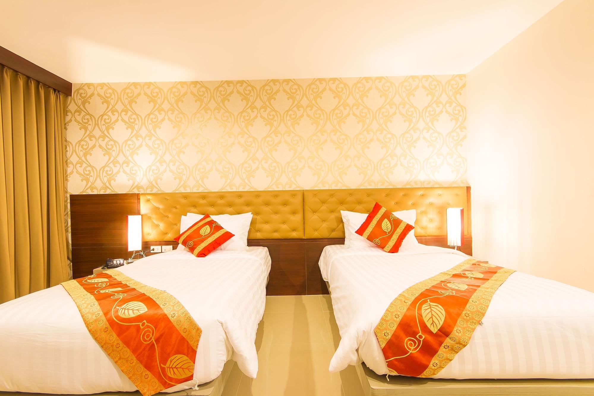 Hemingways Silk Hotel Patong Buitenkant foto