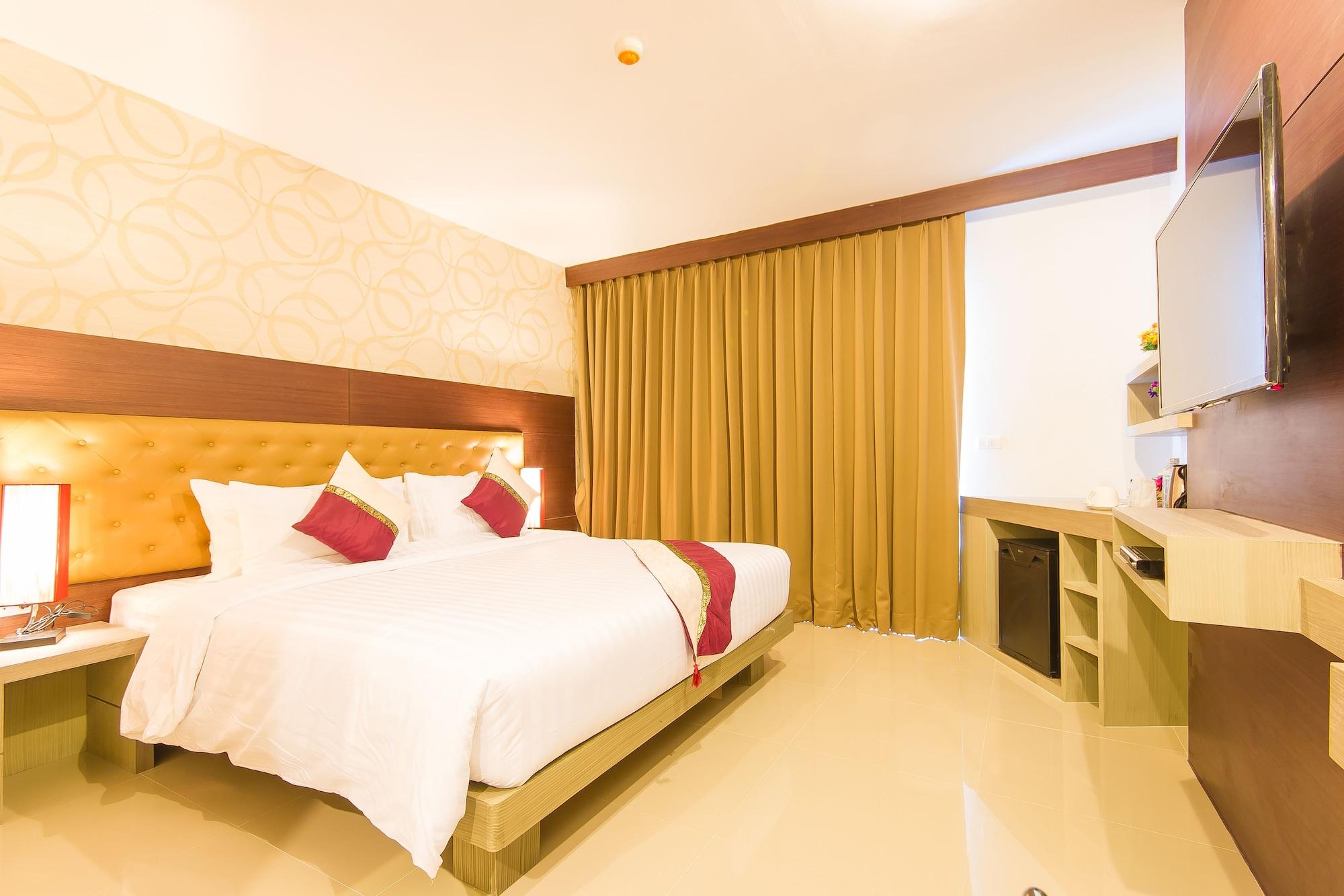 Hemingways Silk Hotel Patong Buitenkant foto