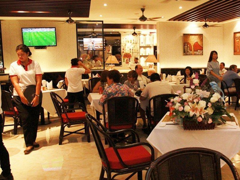 Hemingways Silk Hotel Patong Buitenkant foto